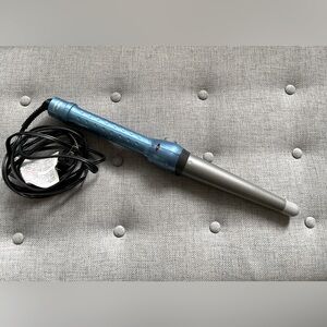 BABYLISS PRO NANO TITANIUM 1.25" CONICURL TAPER IRON WAND